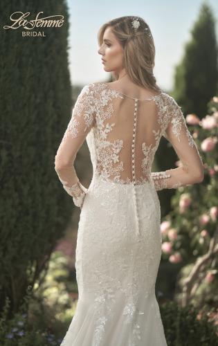 Picture of: Trumpet Gown with Elegant Lace and Scallop Detailing in IIIII, Style: B1163, Detail Picture 2
