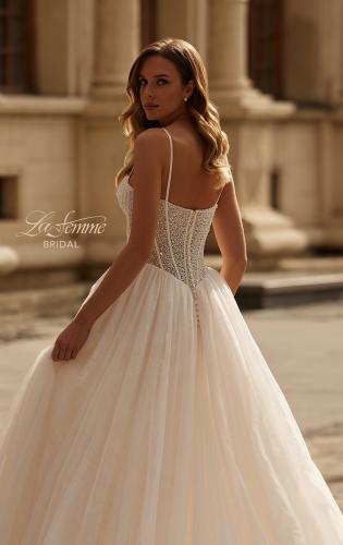 Picture of: Romatic Wedding Dress with Pearl Beaded Corset and Full Skirt in IIINI, Style: B1392, Detail Picture 2