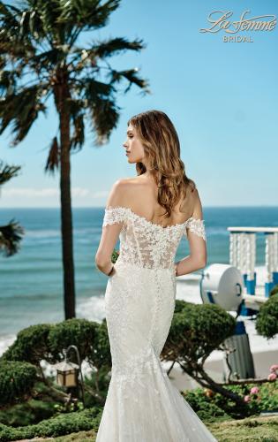 Picture of: Off the Shoulder Lace Deep V Wedding Gown in IINI, Style: B1016, Detail Picture 2