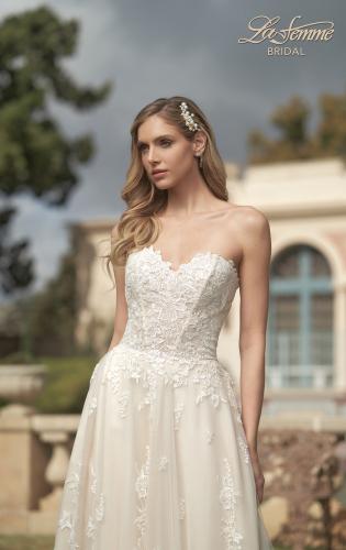 Picture of: Wedding Dress with Full A-Line Skirt and Gorgeous Lace Details in INI, Style: B1088, Detail Picture 1