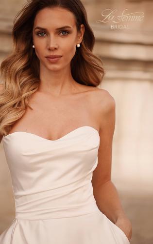 Picture of: Classic Satin Wedding Dress with Sweetheart Neckline and Buttons in Ivory, Style: B1407, Detail Picture 1
