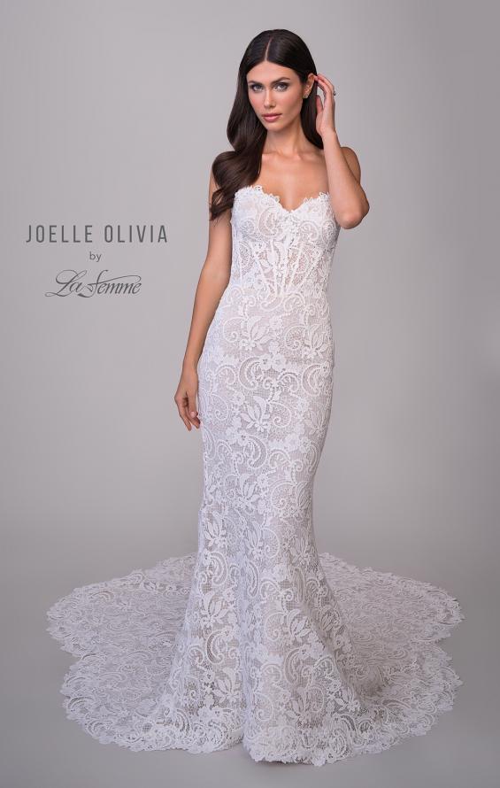 Picture of: Strapless Lace Wedding Gown with Sweeheart Top and Clover Train in WIINI, Style: J2219, Detail Picture 11