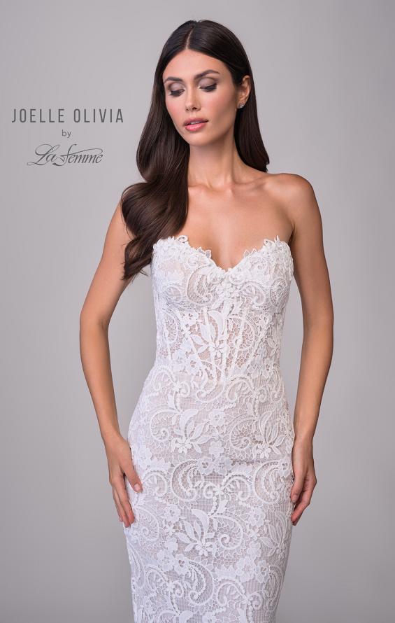 Picture of: Strapless Lace Wedding Gown with Sweeheart Top and Clover Train in WIINI, Style: J2219, Detail Picture 16