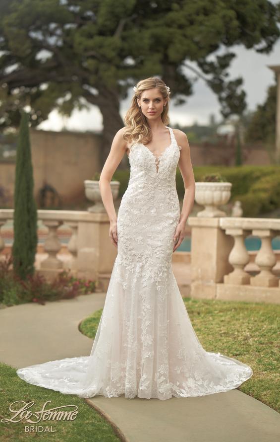 Picture of: Beautiful Lace Dress with Open Back and Detailed Train in IIB, Style: B1039, Main Picture