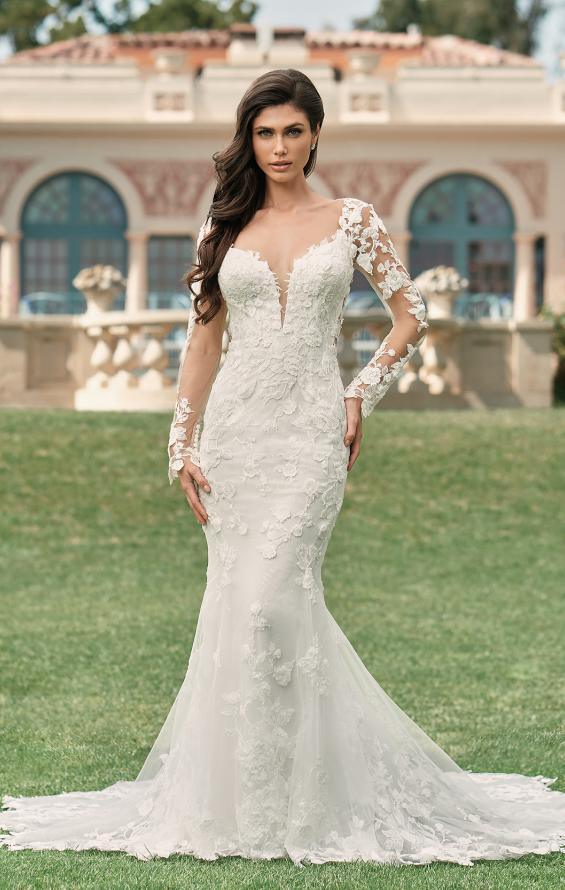 Picture of: Trumpet Style Wedding Dress with Stunning Clover Shape Train and Sleeves in III, Style: B1299, Detail Picture 4, Landscape