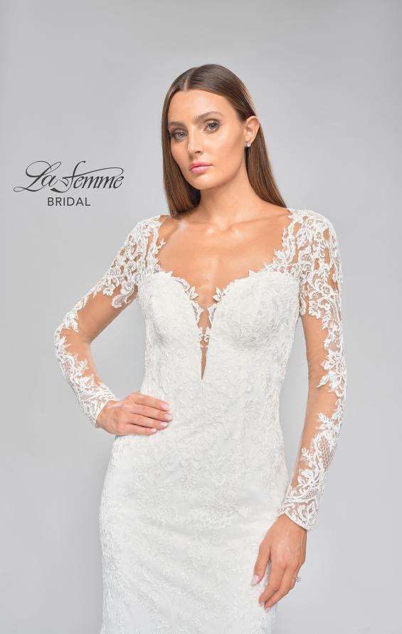 La Femme Style #B1042 | La Femme