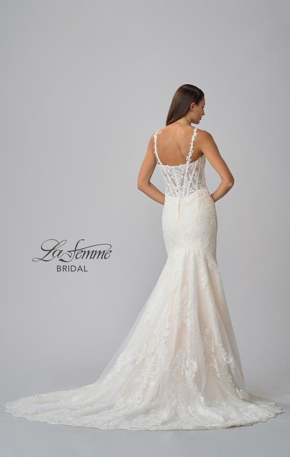 Picture of: Trumpet Lace V-Neck Wedding Gown in IIIB, Style: B1003, Detail Picture 17