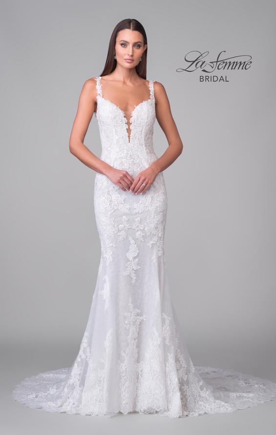 Picture of: Trumpet Gown with Plunge Neck and Detailed Lace Train in IIII, Style: B1199, Detail Picture 11
