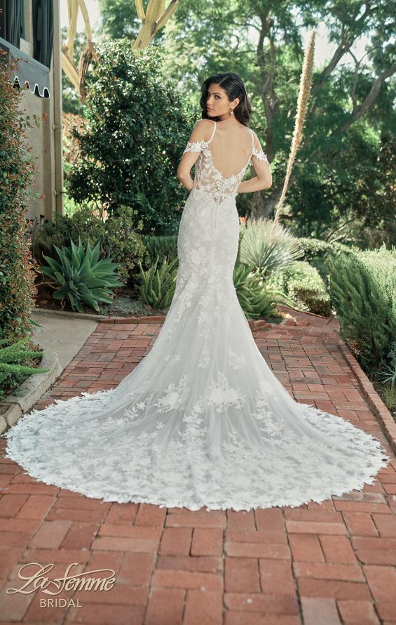 Picture of: Lace Trumpet Wedding Dress with Off the Shoulder Straps in IIII, Style: B1240, Detail Picture 4