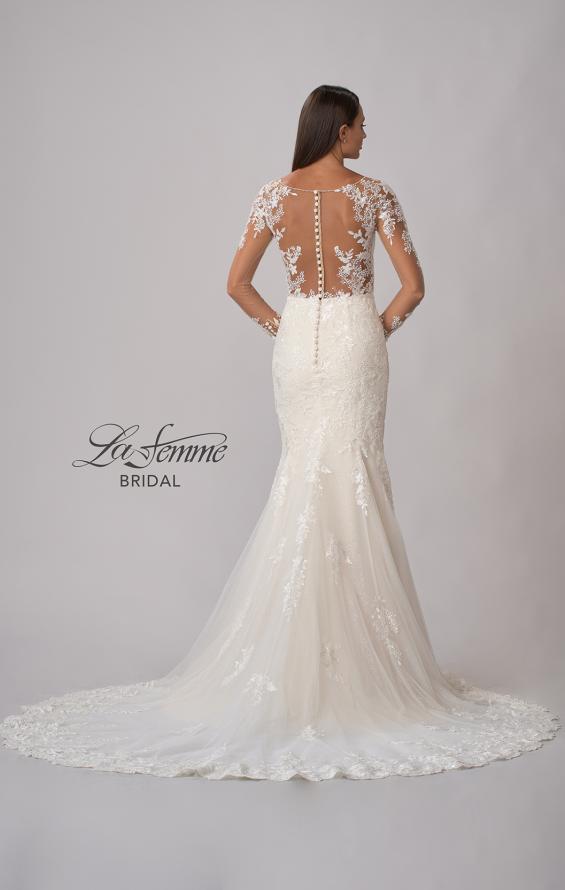Picture of: Trumpet Gown with Elegant Lace and Scallop Detailing in IIIII, Style: B1163, Detail Picture 9