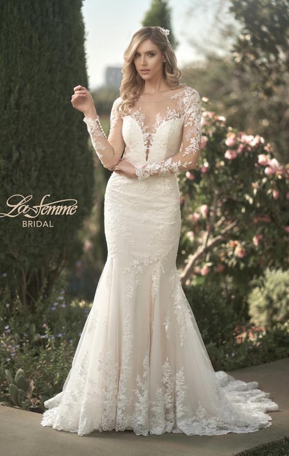 Picture of: Trumpet Gown with Elegant Lace and Scallop Detailing in IIIII, Style: B1163, Detail Picture 3