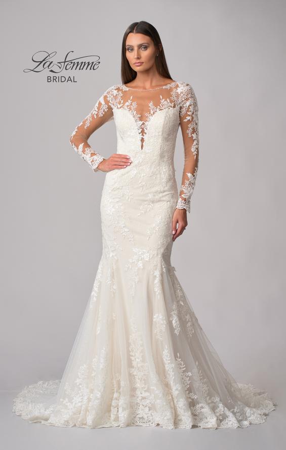 Picture of: Trumpet Gown with Elegant Lace and Scallop Detailing in IIIII, Style: B1163, Detail Picture 7