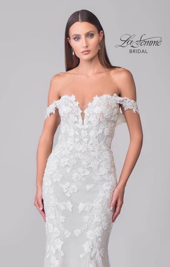 Picture of: Stunning Fitted Lace Wedding Dress with Trumpet Skirt and Off the Shoulder Straps in IIINI, Style: B1288, Detail Picture 7