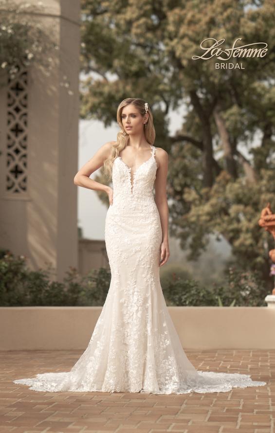 Picture of: Lace Gown with Gorgeous Clover Train and Open Back in IIINII, Style: B1241, Main Picture