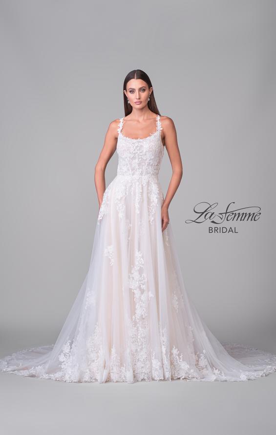 Picture of: Pretty A-Line Gown with Square Neckline and Lace Applique in IIINW, Style: B1287, Detail Picture 10