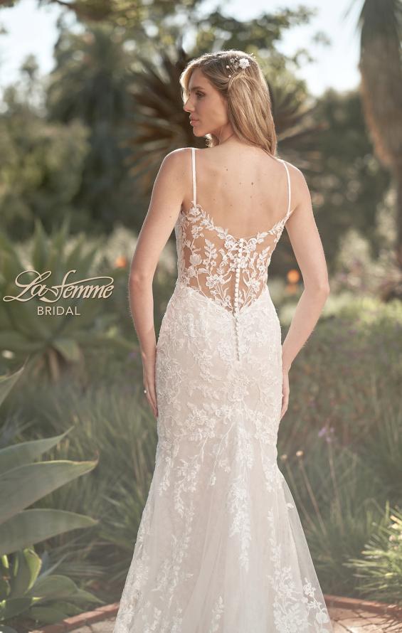 Picture of: Wedding Gown with Beautiful Clover Train and Lace Applique in IILIII, Style: B1158, Detail Picture 2