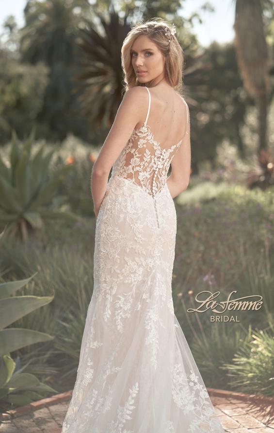 Picture of: Wedding Gown with Beautiful Clover Train and Lace Applique in IILIII, Style: B1158, Detail Picture 6