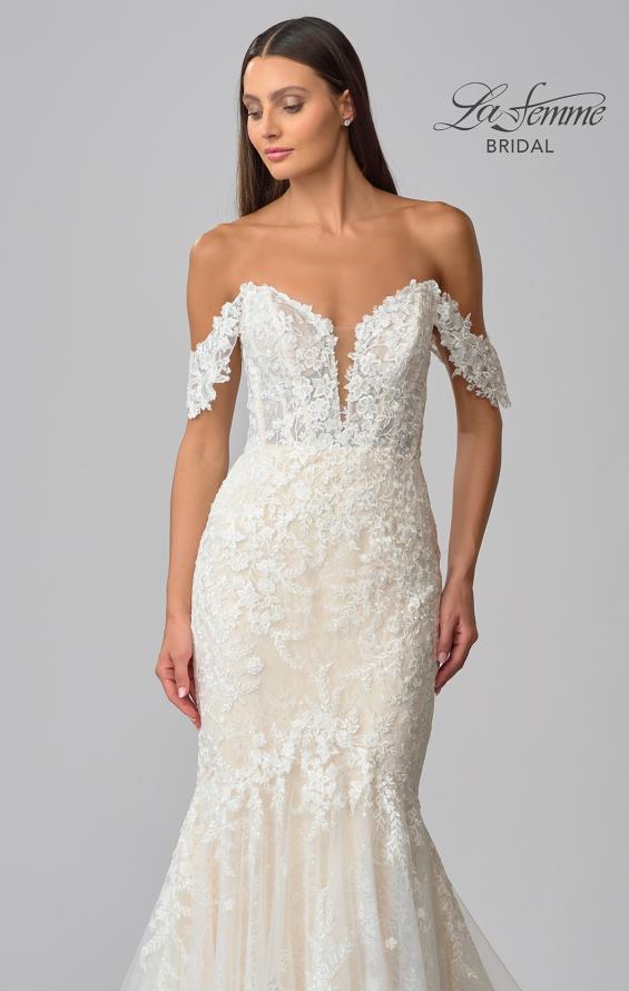 Picture of: Off the Shoulder Lace Deep V Wedding Gown in IINB, Style: B1016, Detail Picture 15