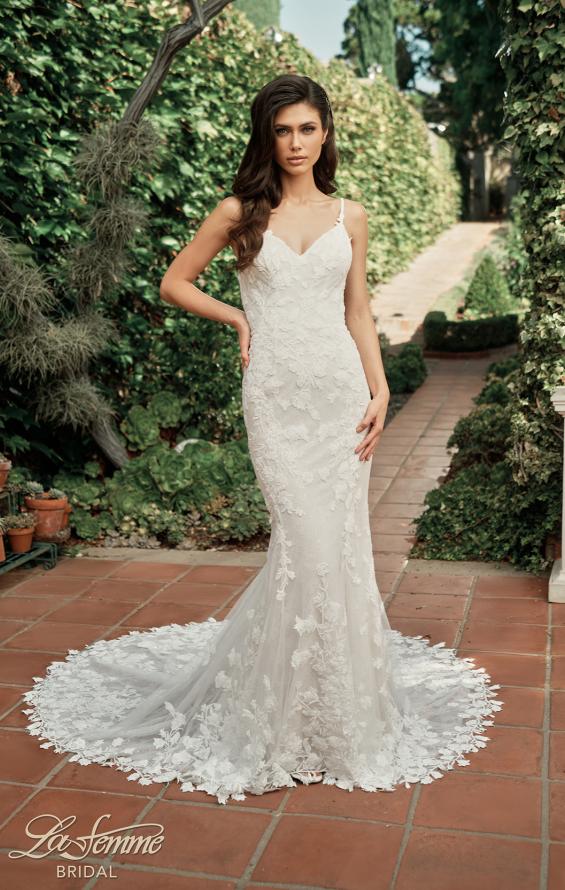 Picture of: V-Neck Lace Wedding Dress with Elegant Lace Trim Train in IINI, Style: B1286, Main Picture