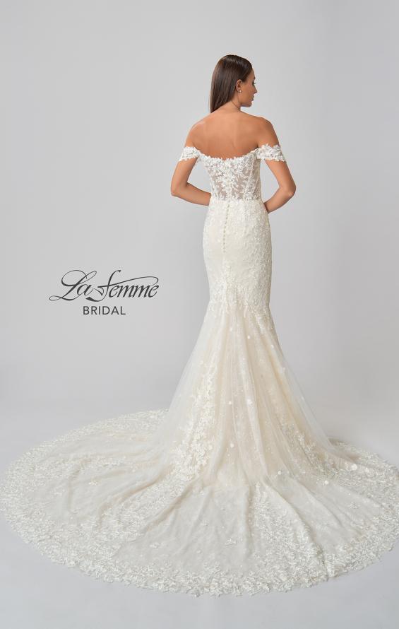 Picture of: Off the Shoulder Lace Deep V Wedding Gown in IINI, Style: B1016, Detail Picture 8