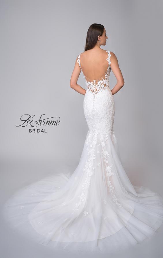 Picture of: Illusion Lace Back Wedding Gown with Trumpet Skirt in IINI, Style: B1034, Detail Picture 8