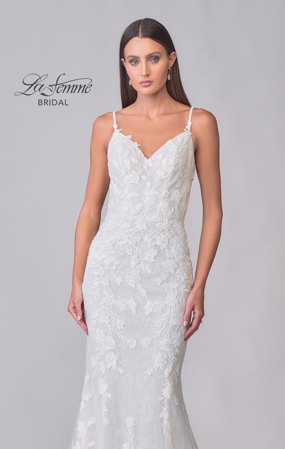 Picture of: V-Neck Lace Wedding Dress with Elegant Lace Trim Train in IINI, Style: B1286, Detail Picture 8