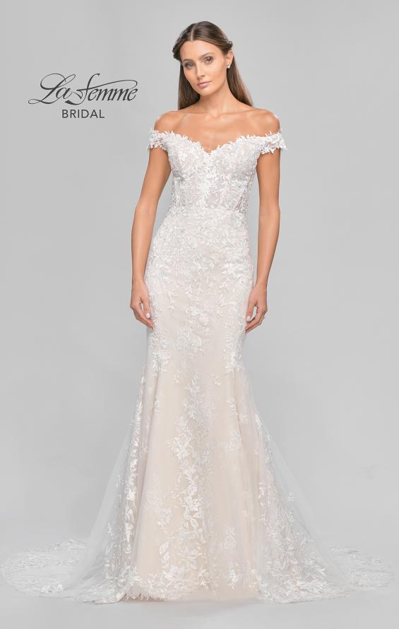 Picture of: Ornate Lace Wedding Dress with Off Shoulder Top in IINI, Style: B1014, Detail Picture 10