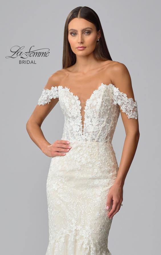 Picture of: Off the Shoulder Lace Deep V Wedding Gown in IINI, Style: B1016, Detail Picture 10
