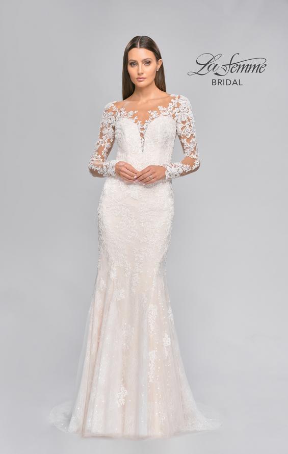 Picture of: Long Sleeve Embellished Lace Trumpet Dress in IINI, Style: B1018, Detail Picture 12