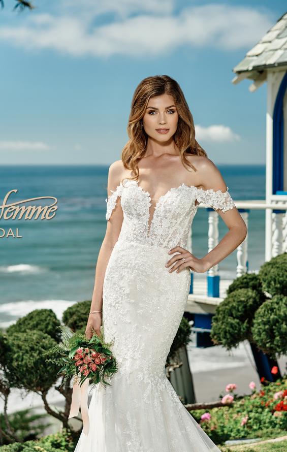 Picture of: Off the Shoulder Lace Deep V Wedding Gown in IINI, Style: B1016, Detail Picture 5, Landscape