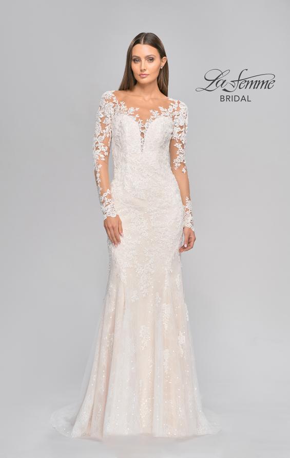 Picture of: Long Sleeve Embellished Lace Trumpet Dress in IINI, Style: B1018, Detail Picture 6