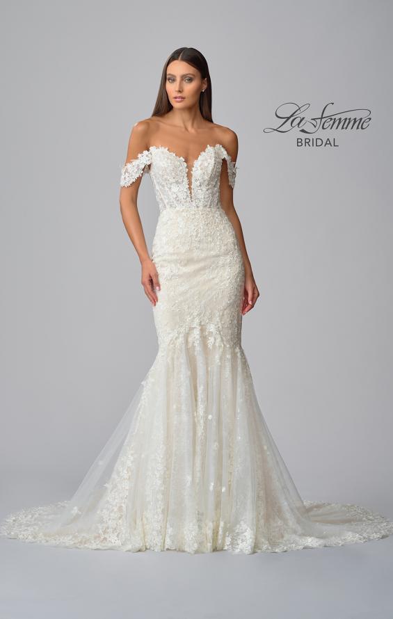 Picture of: Off the Shoulder Lace Deep V Wedding Gown in IINI, Style: B1016, Detail Picture 7