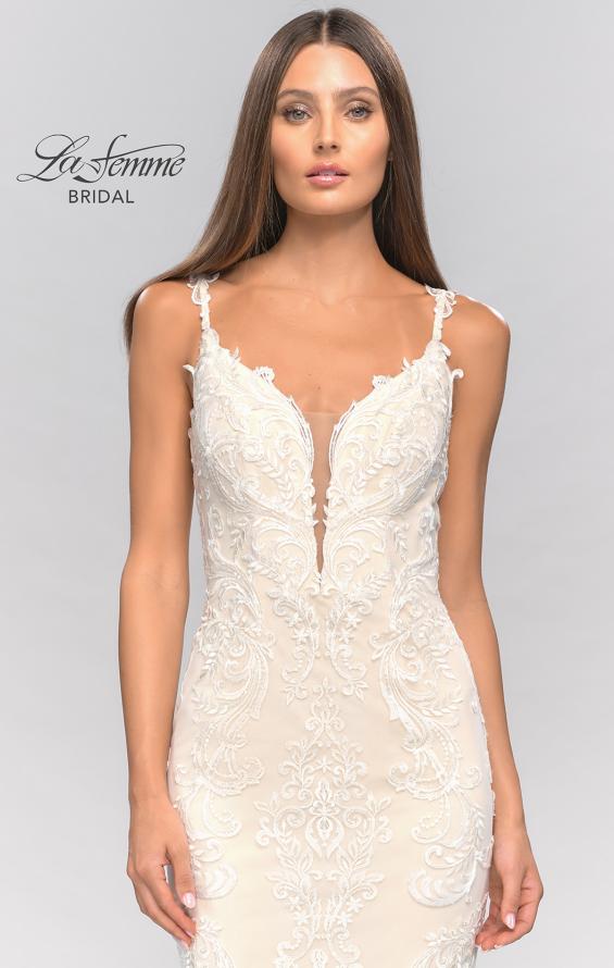 Picture of: Plunge Neck Bridal Dress with Stunning Lace Details in IINI, Style: B1053, Detail Picture 7
