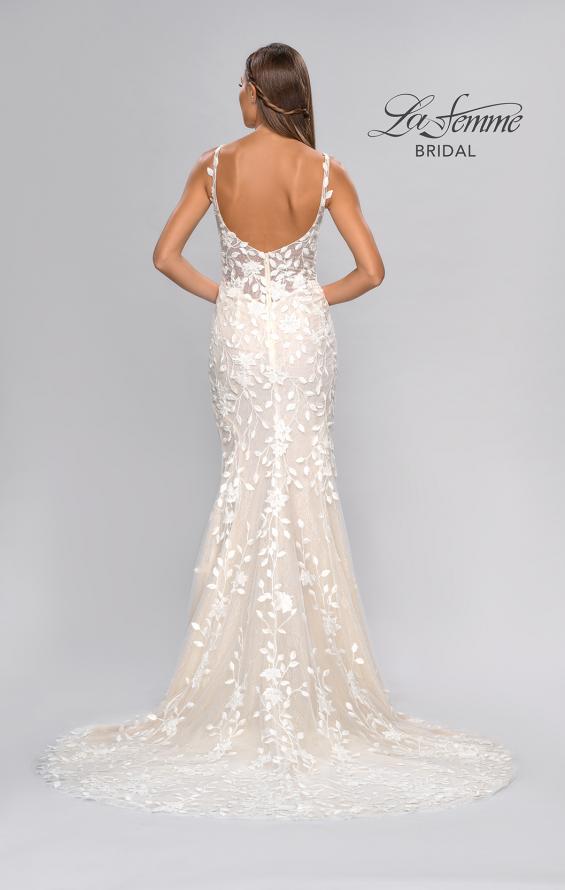 Picture of: Fitted Wedding Dress with V Neck and Beading in IINI, Style: B1071, Detail Picture 7
