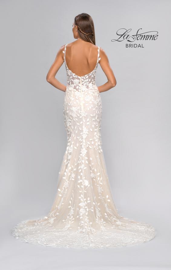 Picture of: Fitted Wedding Dress with V Neck and Beading in IINI, Style: B1071, Detail Picture 7