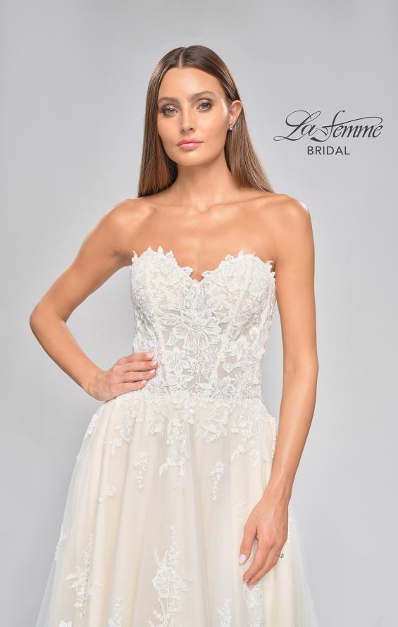 Picture of: Wedding Dress with Full A-Line Skirt and Gorgeous Lace Details in INI, Style: B1088, Detail Picture 12