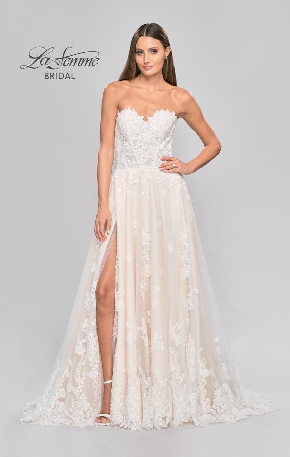 Picture of: Wedding Dress with Full A-Line Skirt and Gorgeous Lace Details in INI, Style: B1088, Detail Picture 15