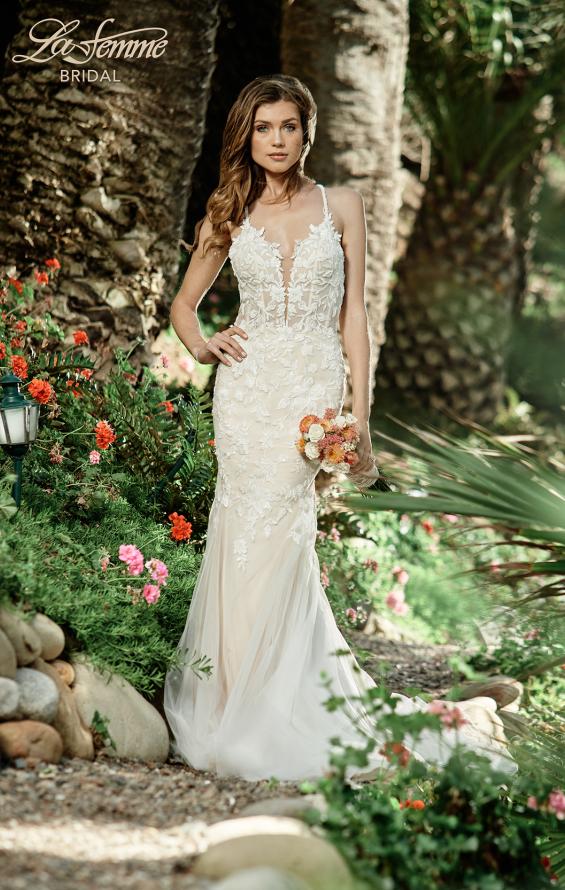Picture of: Mermaid Wedding Dress with Pretty Lace Applique in INI, Style: B1066, Detail Picture 3