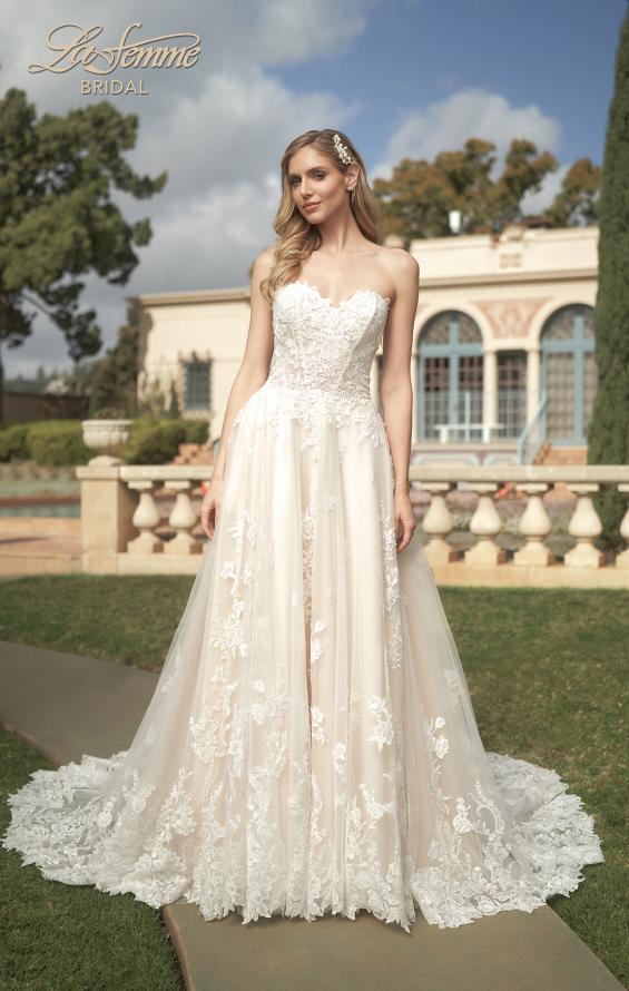 Picture of: Wedding Dress with Full A-Line Skirt and Gorgeous Lace Details in INI, Style: B1088, Detail Picture 3