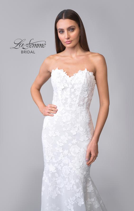 Picture of: Strapless Lace Gown with Sweetheart Neckline in WIIII, Style: B1253, Detail Picture 8