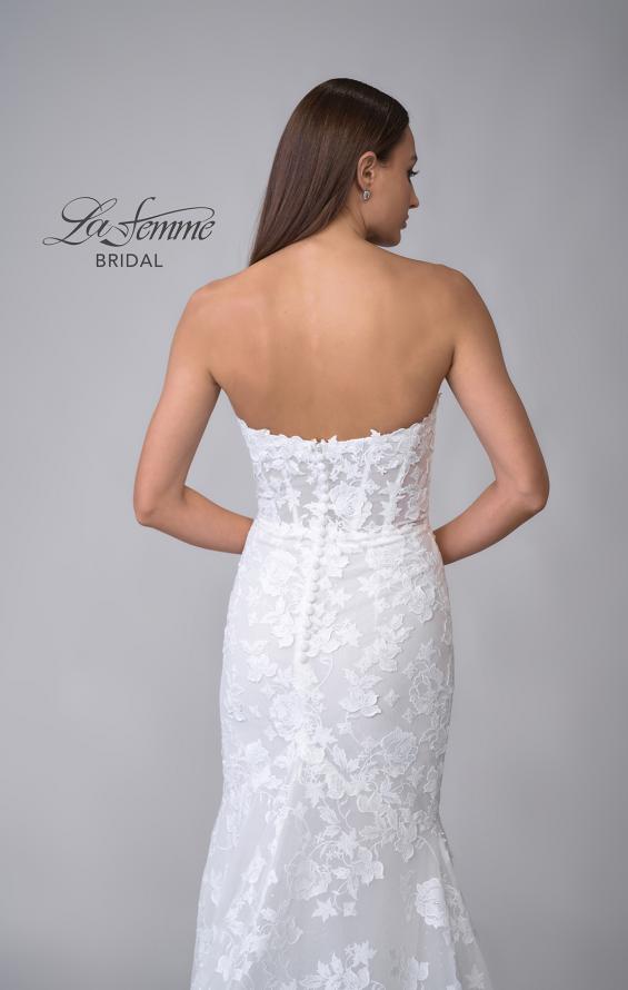 Picture of: Strapless Lace Gown with Sweetheart Neckline in WIIII, Style: B1253, Detail Picture 9