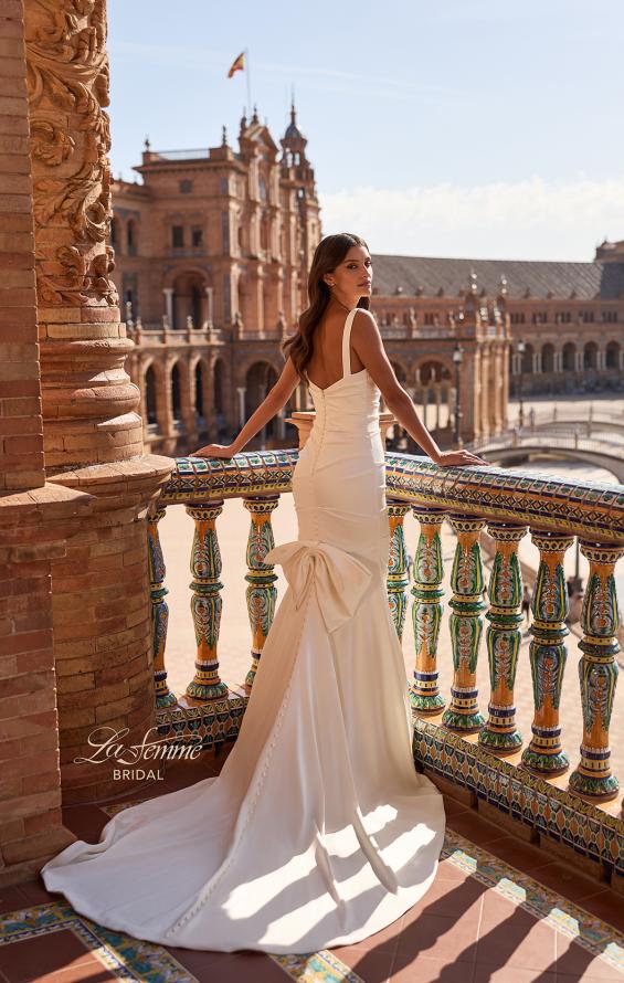 Picture of: Simple Satin Fit and Flare Wedding Dress with Bow Train in ivory, Style: B1488, Detail Picture 3