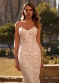 Picture of: Strapless Lace Wedding Gown with Sweeheart Top and Clover Train in WIINI, Style: J2219, Detail Picture 1