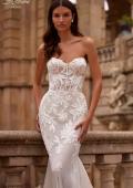 Picture of: Strapless Chic Lace Wedding Dress with Bustier Illusion Bodice in WIINI, Style: B1349, Detail Picture 2