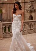 Picture of: Strapless Chic Lace Wedding Dress with Bustier Illusion Bodice in WIINI, Style: B1349, Detail Picture 5