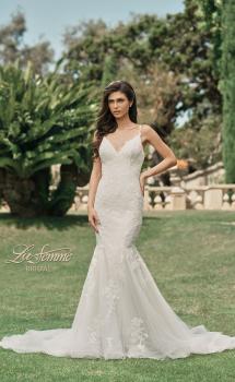 Picture of: Mermaid Lace Wedding Gown with V Neck and Criss Cross Back in IINI, Style: B1133, Main Picture